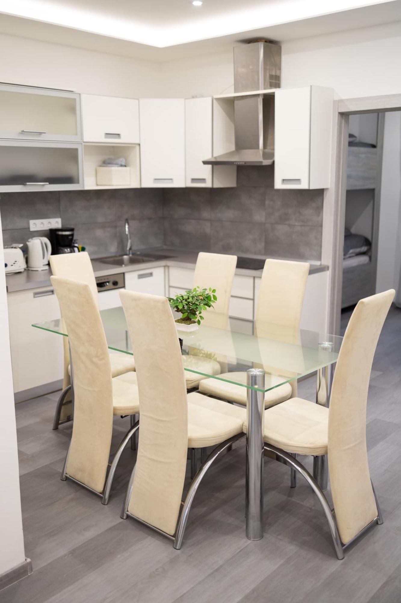Fonix Apartman Debrecen Luaran gambar