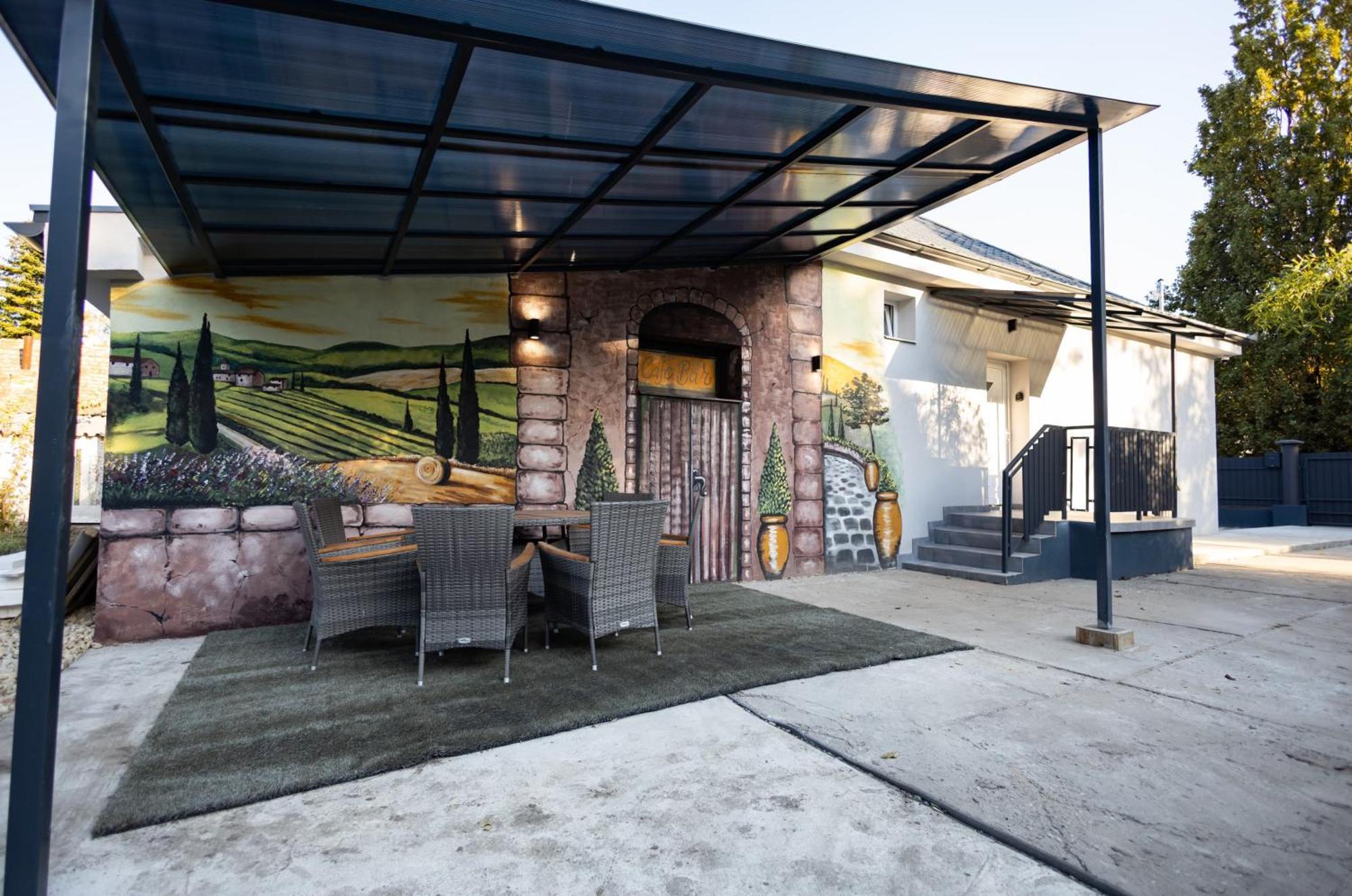 Fonix Apartman Debrecen Luaran gambar
